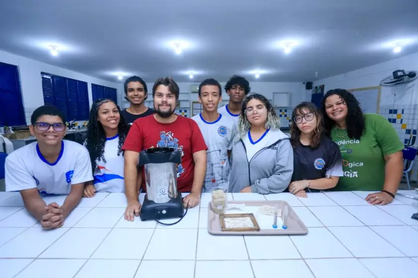 (Foto: Thiago Athaíde e Ana Paula Lins / Ascom Seduc)